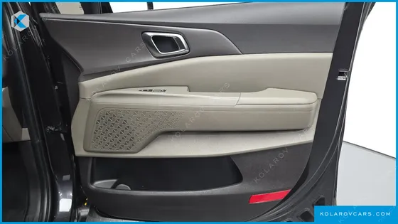 KIA CARNIVAL DIESEL 7-SEATER NOBLESSE
