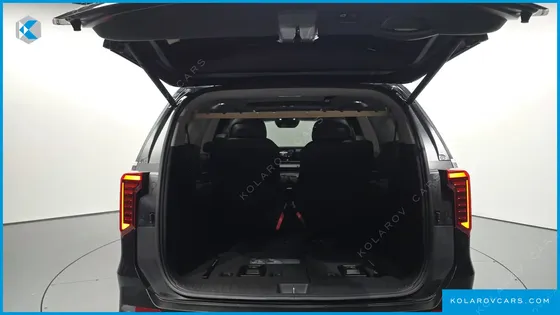 KIA CARNIVAL DIESEL 7-SEATER NOBLESSE