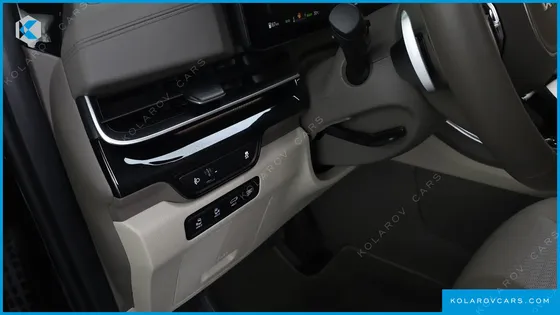 KIA CARNIVAL HEV 9-SEATER HI-LIMOUSINE