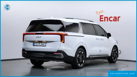 KIA CARNIVAL DIESEL 9-SEATER NOBLESSE