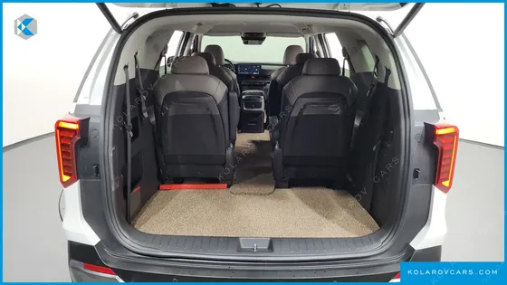 KIA CARNIVAL DIESEL 9-SEATER NOBLESSE