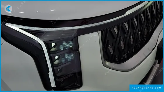 KIA CARNIVAL DIESEL 9-SEATER NOBLESSE