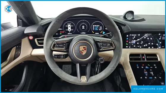 PORSCHE TAYCAN GTS