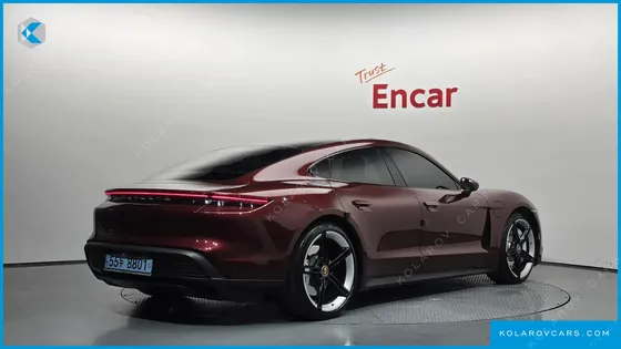 PORSCHE TAYCAN 4S