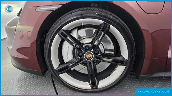 PORSCHE TAYCAN 4S