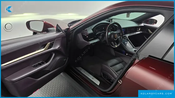 PORSCHE TAYCAN 4S