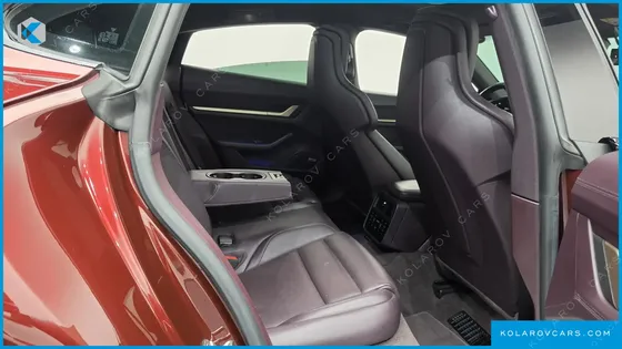 PORSCHE TAYCAN 4S