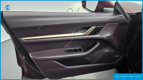 PORSCHE TAYCAN 4S