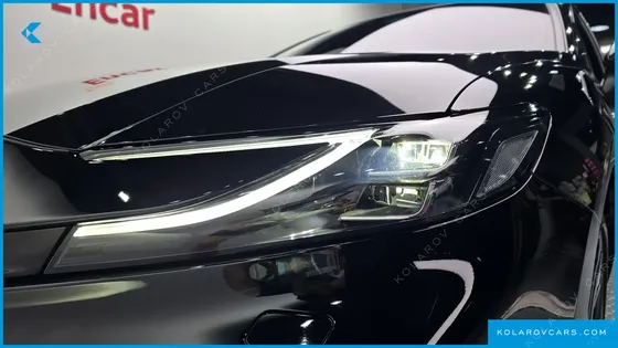 TOYOTA CAMRY 2.5 XLE PREMIUM HYBRID