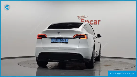 TESLA MODEL Y RWD