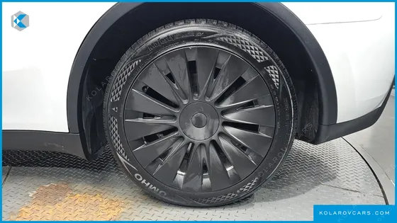 TESLA MODEL Y RWD
