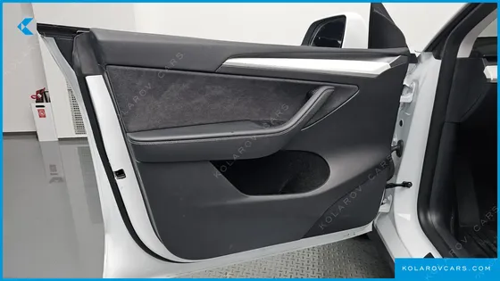 TESLA MODEL Y RWD