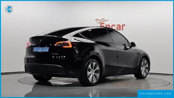 TESLA MODEL Y LONG RANGE AWD