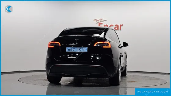 TESLA MODEL Y LONG RANGE AWD