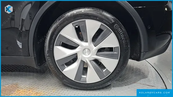 TESLA MODEL Y LONG RANGE AWD