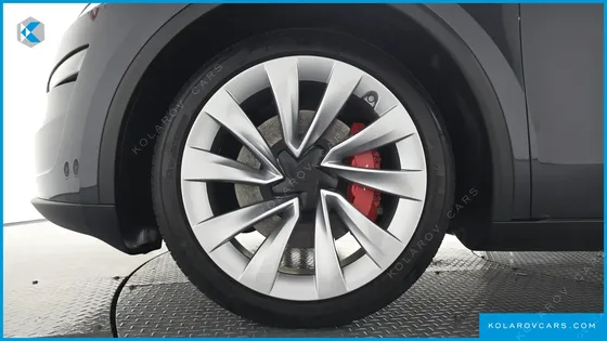 TESLA MODEL Y LONG RANGE AWD