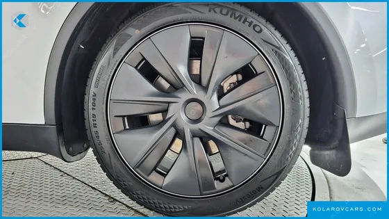 TESLA MODEL Y RWD