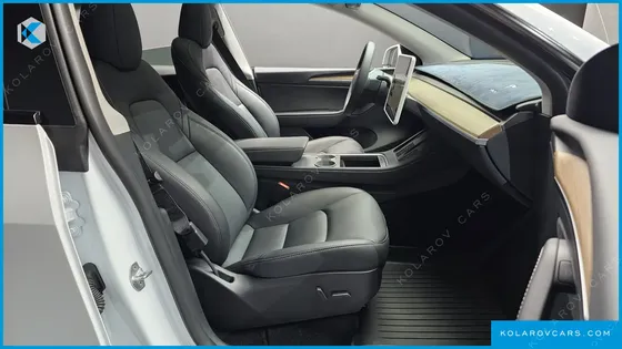 TESLA MODEL Y RWD