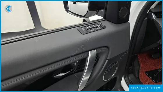LAND ROVER DISCOVERY SPORT D150 S