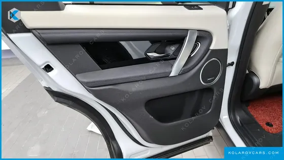 LAND ROVER DISCOVERY SPORT P250 SE