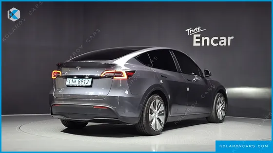 TESLA MODEL Y STANDARD RANGE RWD