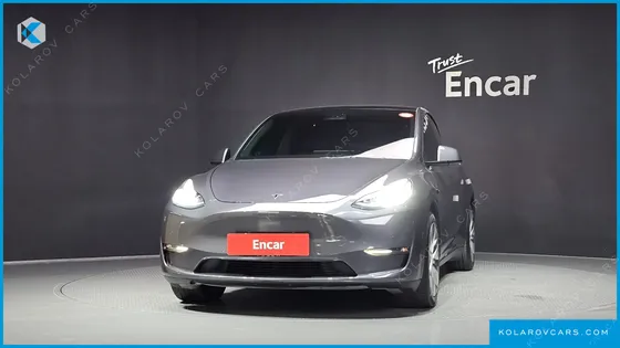 TESLA MODEL Y STANDARD RANGE RWD