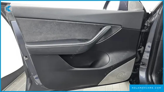 TESLA MODEL Y STANDARD RANGE RWD