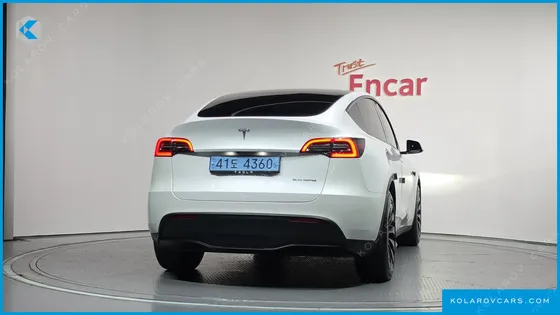 TESLA MODEL Y LONG RANGE AWD