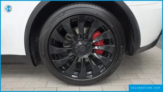 TESLA MODEL Y LONG RANGE AWD
