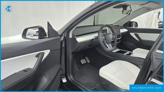 TESLA MODEL Y LONG RANGE AWD