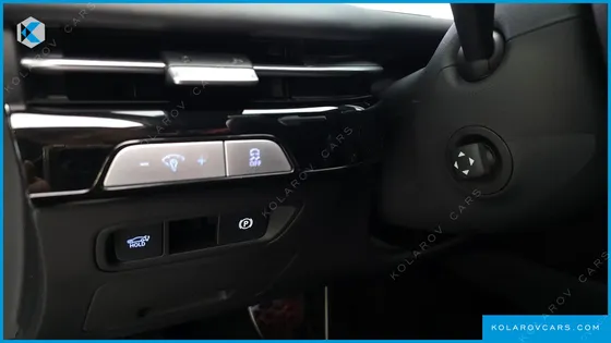 GENESIS G80 GASOLINE 2.5 TURBO 2WD