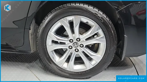 TOYOTA SIENNA 2.5 HYBRID 2WD