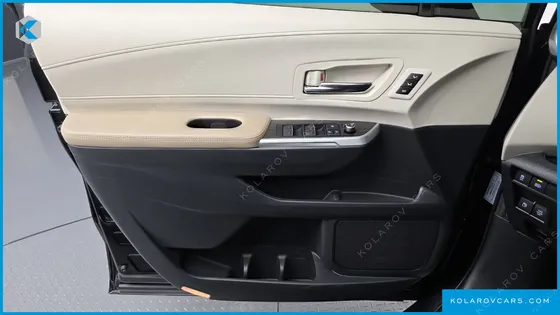 TOYOTA SIENNA 2.5 HYBRID 2WD