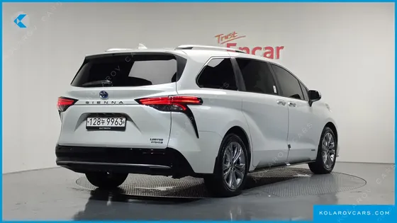 TOYOTA SIENNA 2.5 HYBRID 2WD