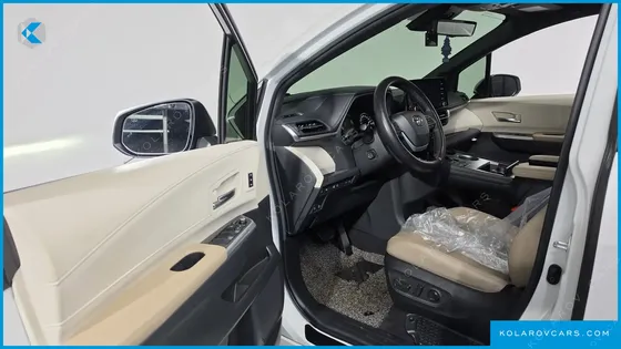 TOYOTA SIENNA 2.5 HYBRID 2WD