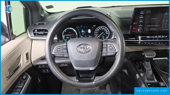 TOYOTA SIENNA 2.5 HYBRID 2WD