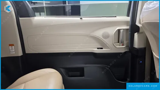 TOYOTA SIENNA 2.5 HYBRID 2WD