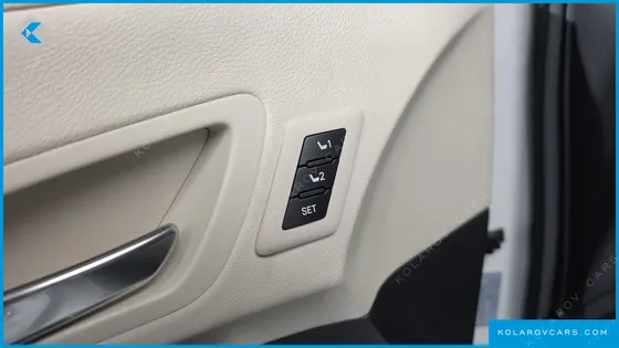 TOYOTA SIENNA 2.5 HYBRID 2WD