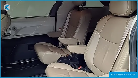 TOYOTA SIENNA 2.5 HYBRID AWD