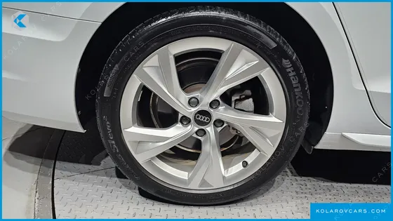 AUDI A4 40 TFSI PREMIUM