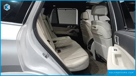 BMW X5 M50I