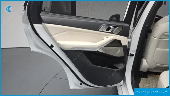 BMW X5 M50I