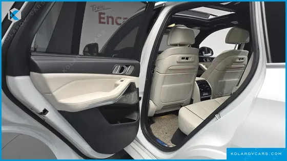 BMW X5 M50I