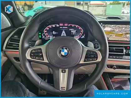 BMW X5 M50I
