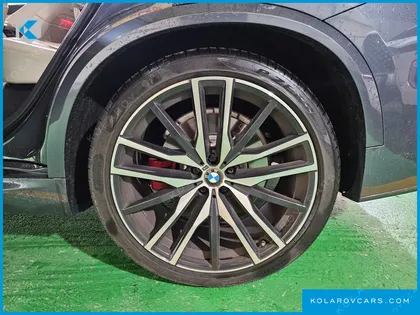 BMW X5 M50I