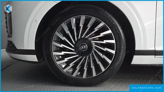 HYUNDAI GRANDEUR CALLIGRAPHY
