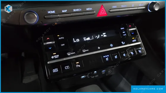 HYUNDAI GRANDEUR PREMIUM