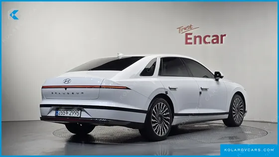 HYUNDAI GRANDEUR CALLIGRAPHY
