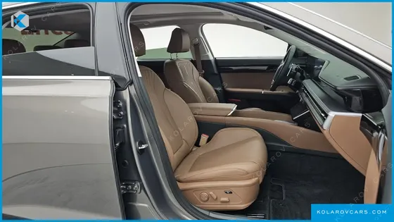 HYUNDAI GRANDEUR 2,5 GASOLINE 2WD