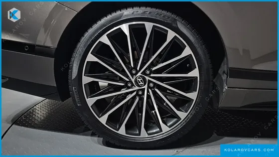 HYUNDAI GRANDEUR CALLIGRAPHY